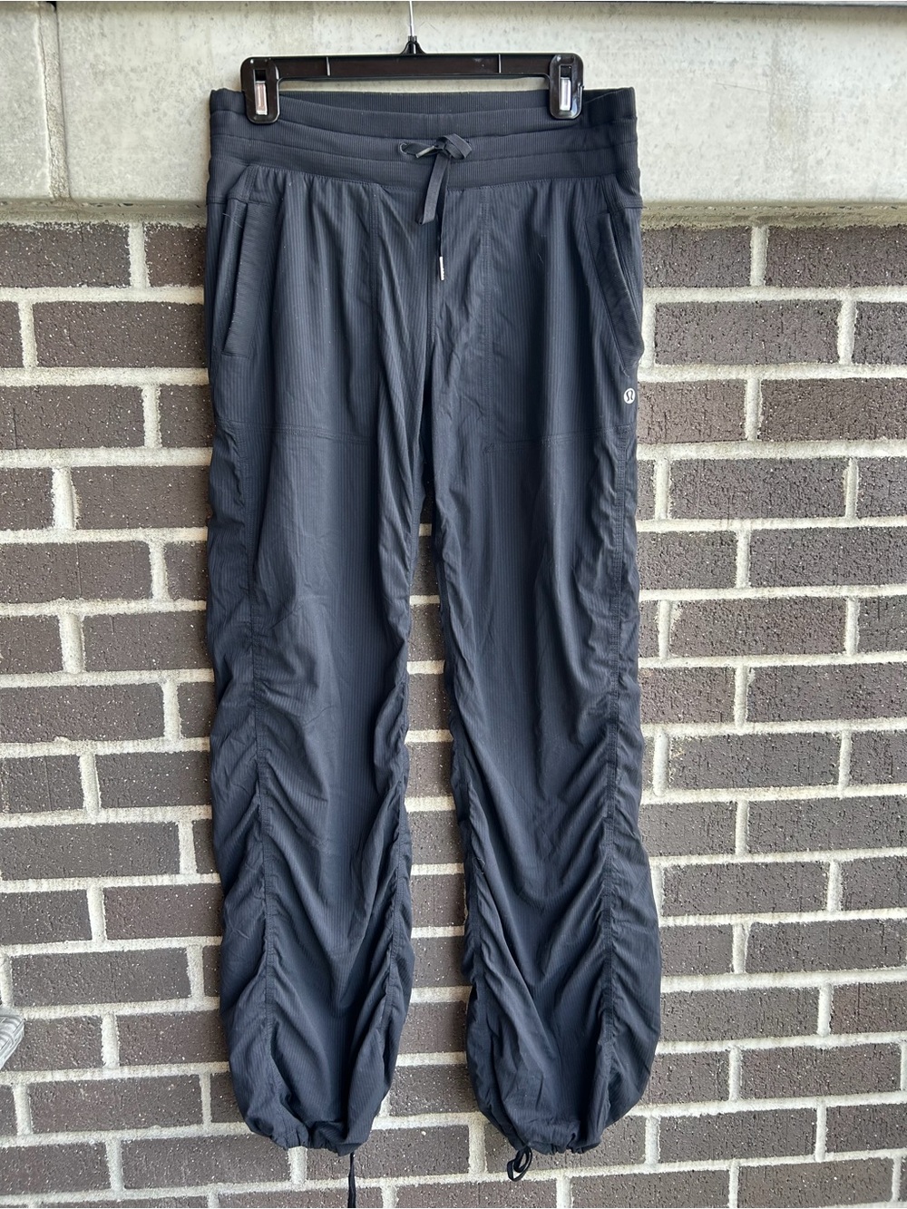 Lululemon Black Ruched Dance Studio Mid-Rise Pant/ Size 6